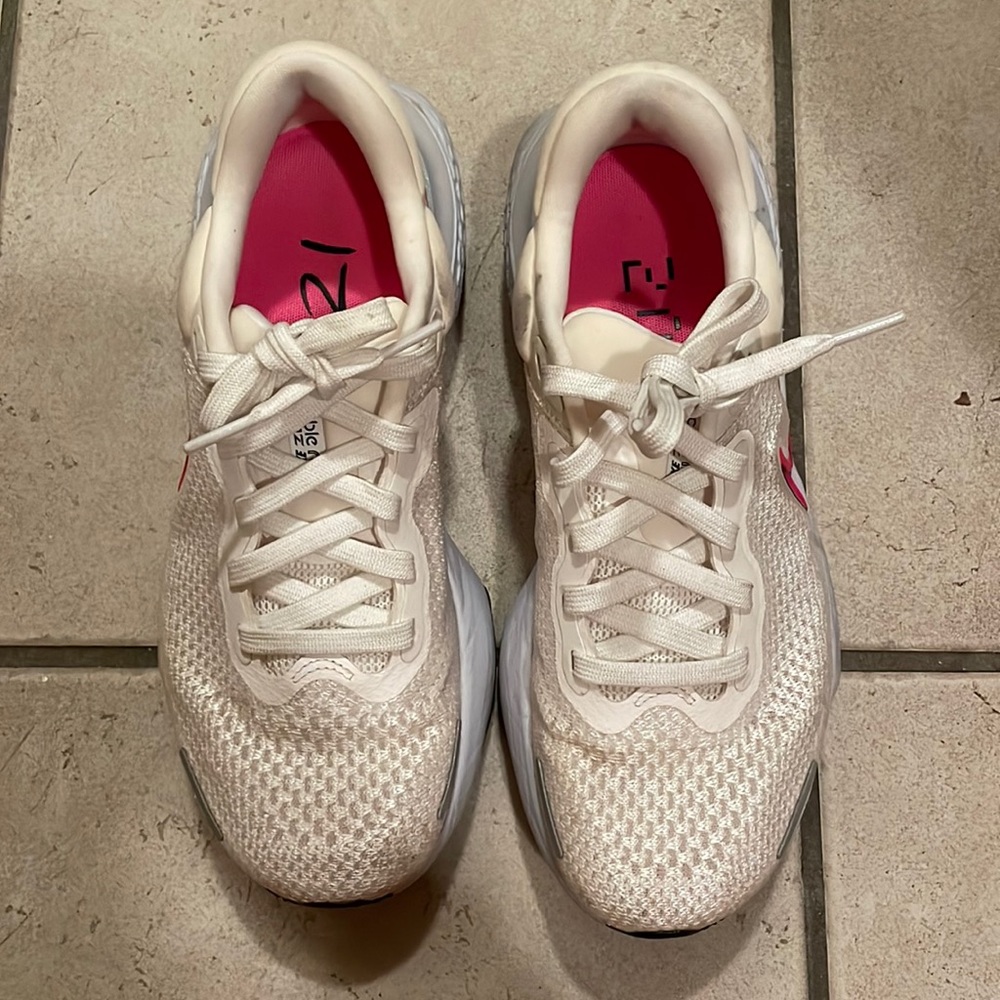 Nike ZoomX Invincible Run FlyKnit